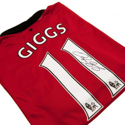 Manchester United F.C. Giggs Signed Shirt